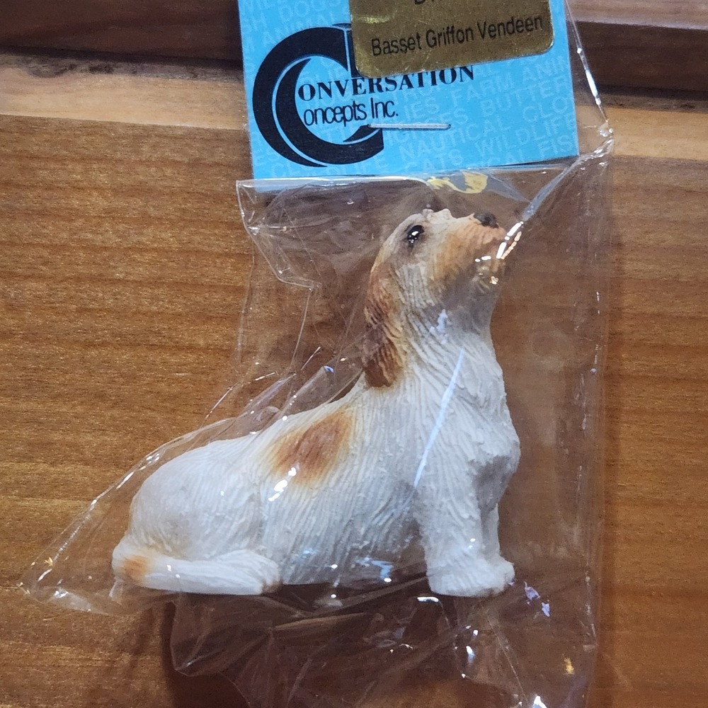 NEW Conversation Concepts Tiny Ones Dog Figurine Basset Griffon Vendeen DTN-113 - Picture 3 of 5
